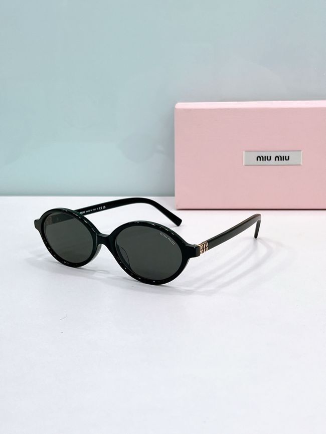 MiuMiu Sunglasses 821491-3