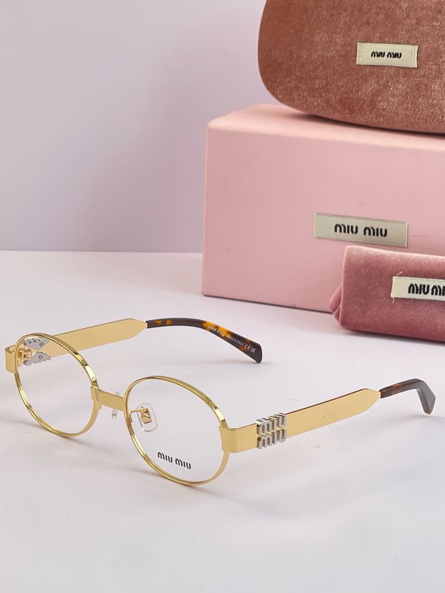 MiuMiu Sunglasses 821495-10