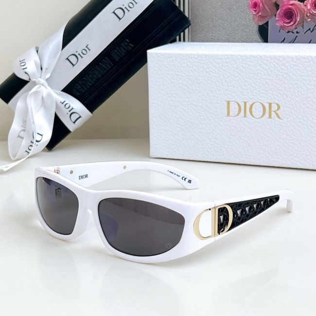 Dior Sunglasses 821532-3