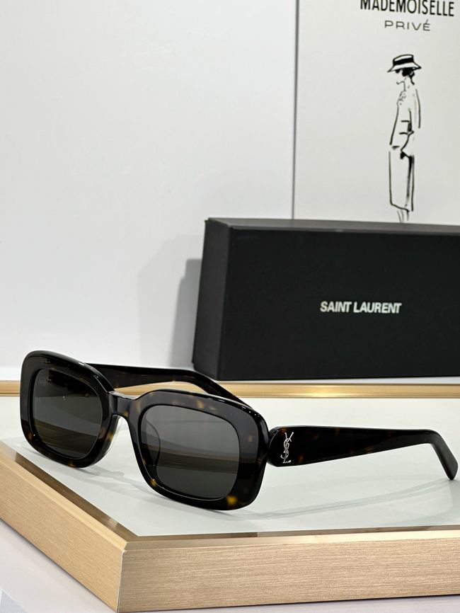 Saint Laurent Sunglasses 821507-2