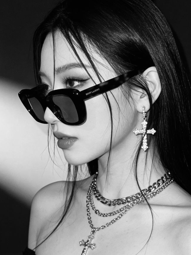 Saint Laurent Sunglasses 821508-3
