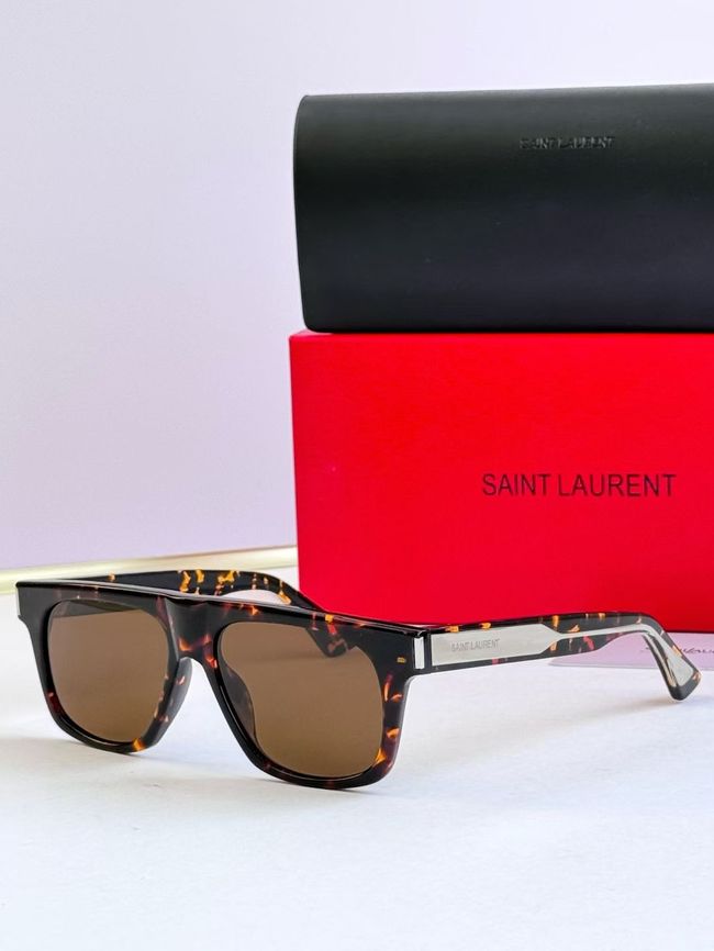 Saint Laurent Sunglasses 821514-2