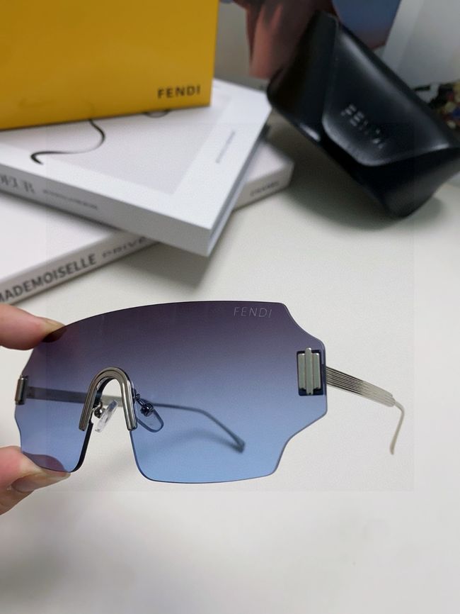 Fendi Sunglasses 821539-3 Fendi Sunglasses 821539-3