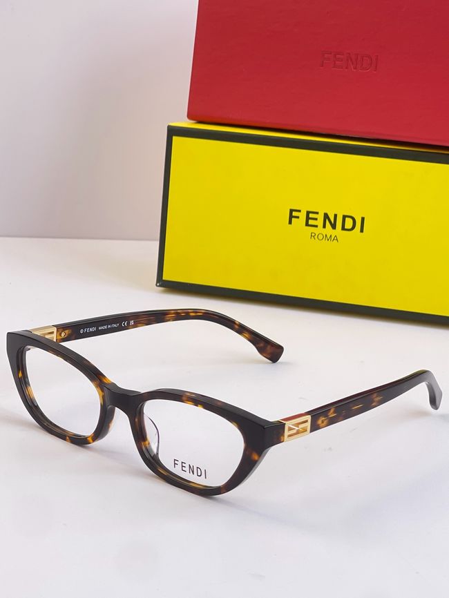 Fendi Sunglasses 821542-7