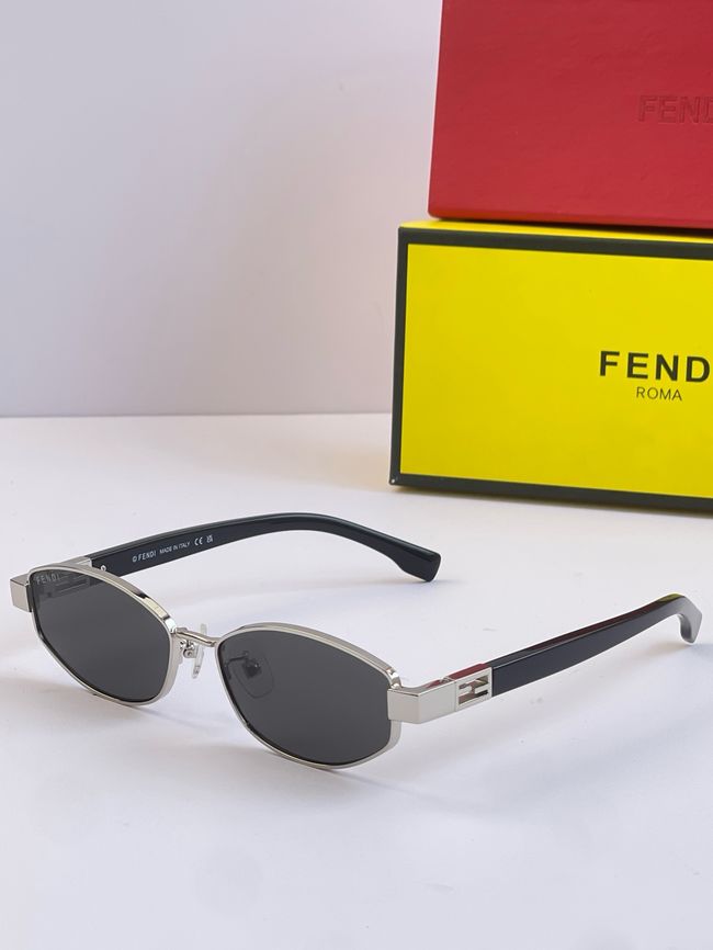 Fendi Sunglasses 821543-2