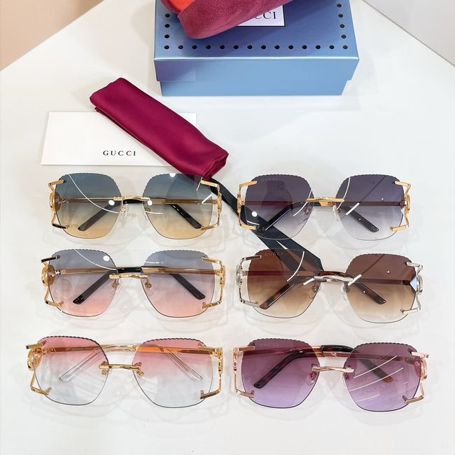 Gucci Sunglasses 821535-5