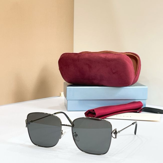 Gucci Sunglasses 821560-4