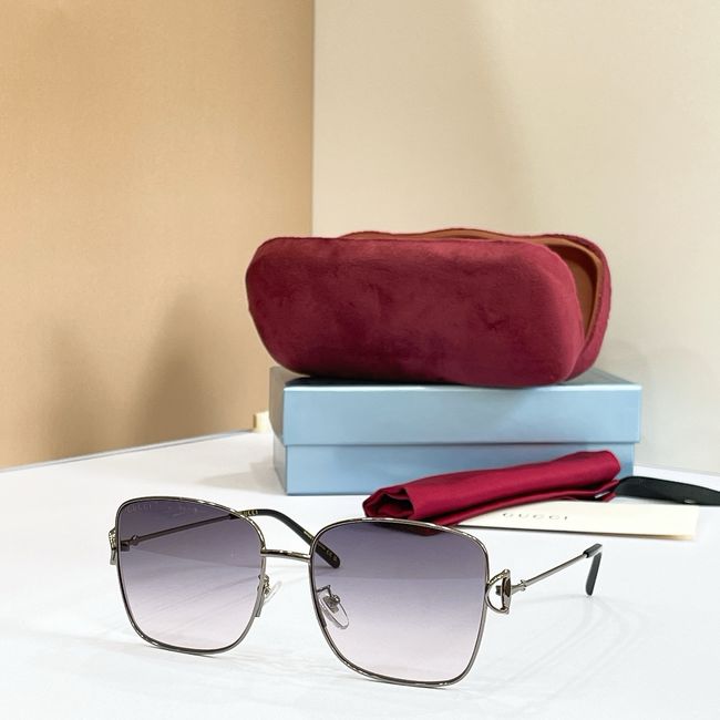 Gucci Sunglasses 821560-5