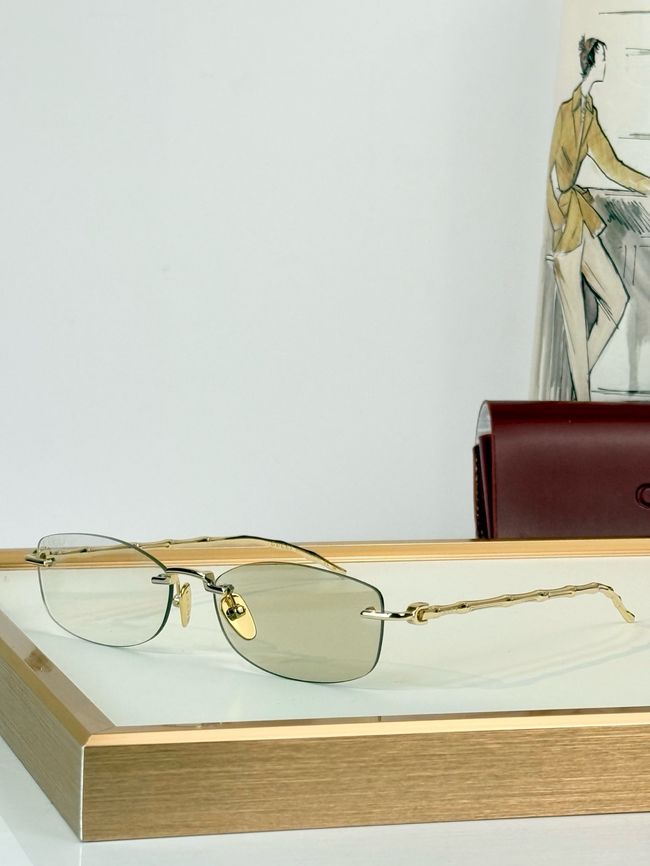 Gucci Sunglasses 821562-9