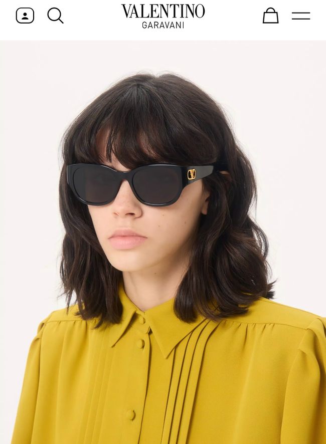 Valentino Sunglasses 821566-1