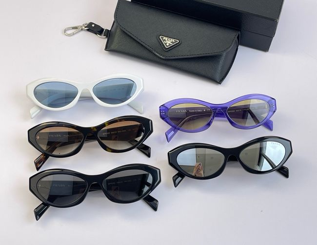 Prada Sunglasses 821617-6