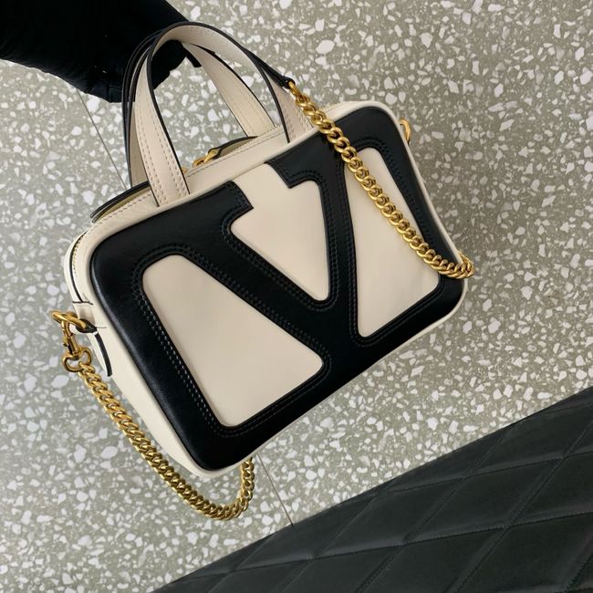 VALENTINO GARAVANI Loco Calf leather bag 0015 black&white VALENTINO GARAVANI Loco Calf leather bag 0015 black&white