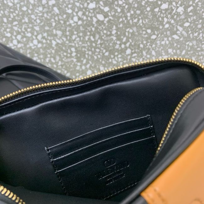 VALENTINO GARAVANI Loco Calf leather bag 0016 black&brown VALENTINO GARAVANI Loco Calf leather bag 0016 black&brown