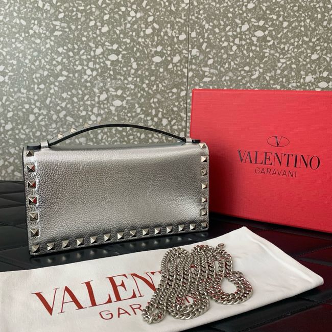 VALENTINO Rockstud calfskin chain bag SHI098 Silver VALENTINO Rockstud calfskin chain bag SHI098 Silver
