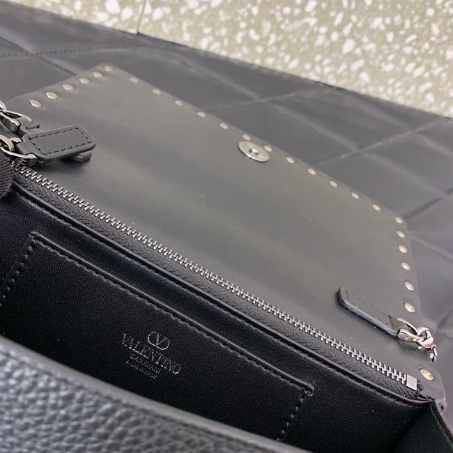 VALENTINO Rockstud calfskin chain bag SHI098 black