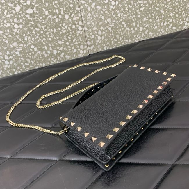 VALENTINO Rockstud calfskin chain bag SHI098 black&gold
