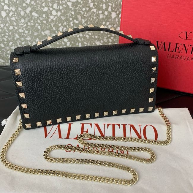 VALENTINO Rockstud calfskin chain bag SHI098 black&gold