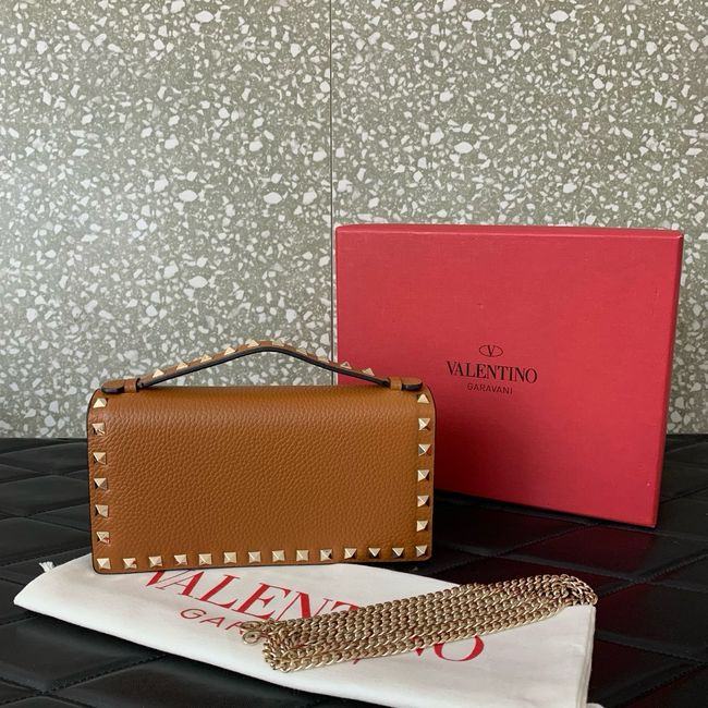 VALENTINO Rockstud calfskin chain bag SHI098 brown