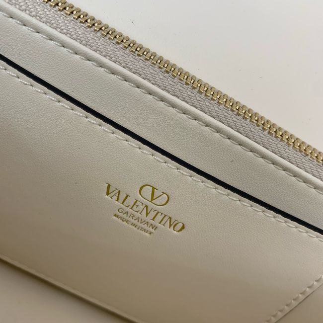 VALENTINO Rockstud calfskin chain bag SHI098 white
