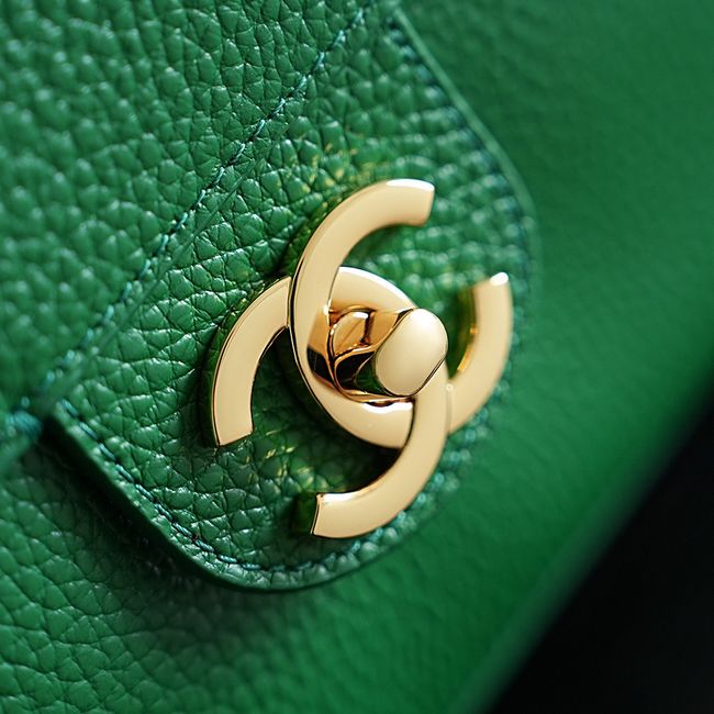 Chanel Maxi Flap bag AS6231 green Chanel Maxi Flap bag AS6231 green
