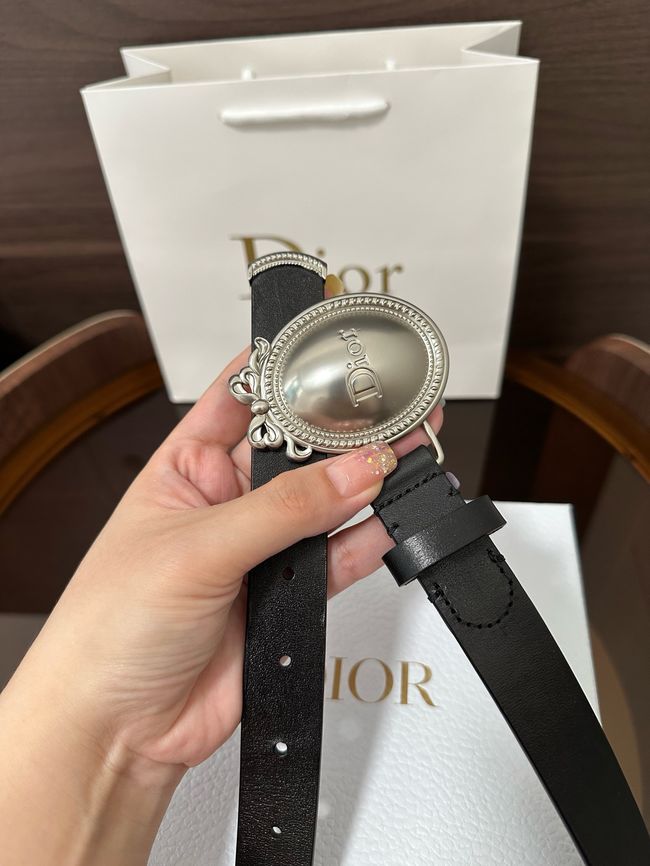 Dior Medaillon Belt Smooth Calfskin 25 MM B1022V black Dior Medaillon Belt Smooth Calfskin 25 MM B1022V black