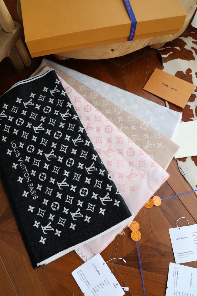 Louis Vuitton New Forevergram Scarf M9A253-1 Louis Vuitton New Forevergram Scarf M9A253-1
