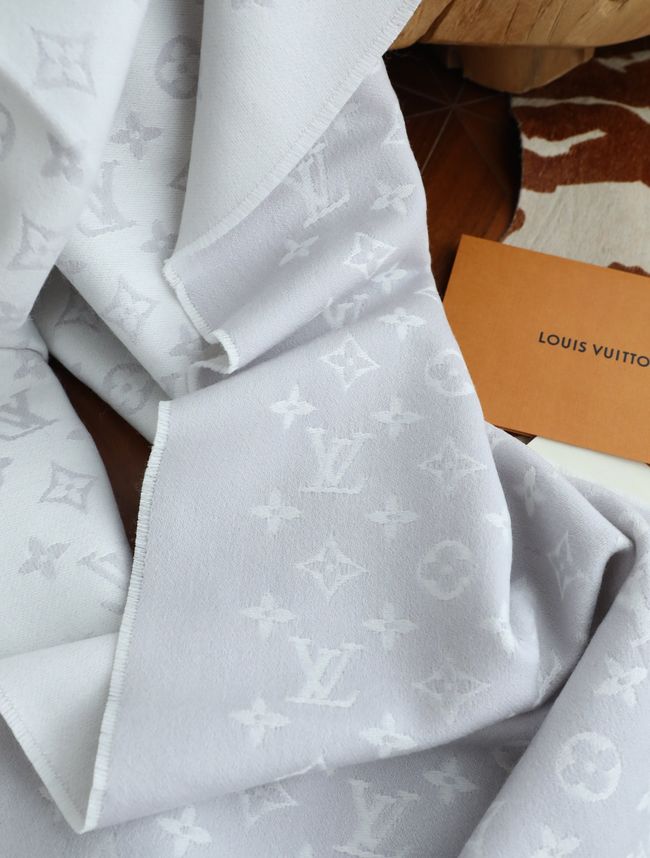 Louis Vuitton New Forevergram Scarf M9A253-2 Louis Vuitton New Forevergram Scarf M9A253-2