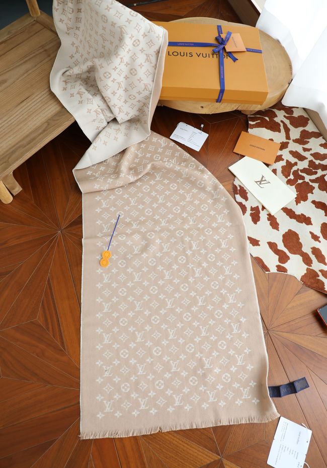Louis Vuitton New Forevergram Scarf M9A253-3 Louis Vuitton New Forevergram Scarf M9A253-3