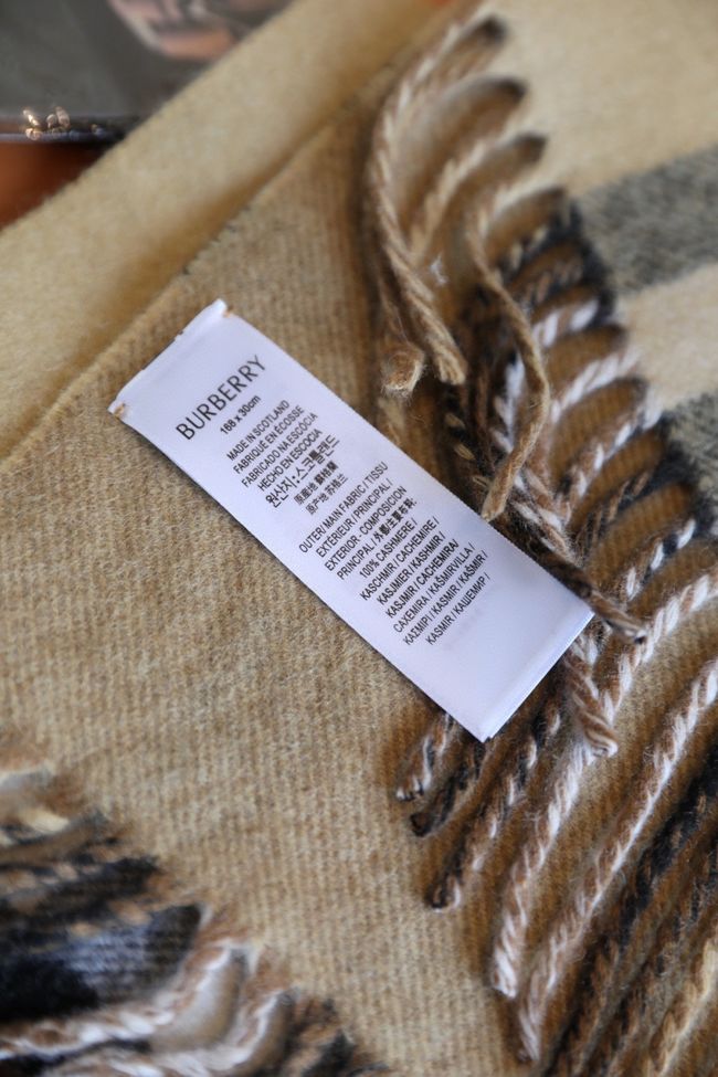 Burberry cashmere scarf BU0031-1 Burberry cashmere scarf BU0031-1