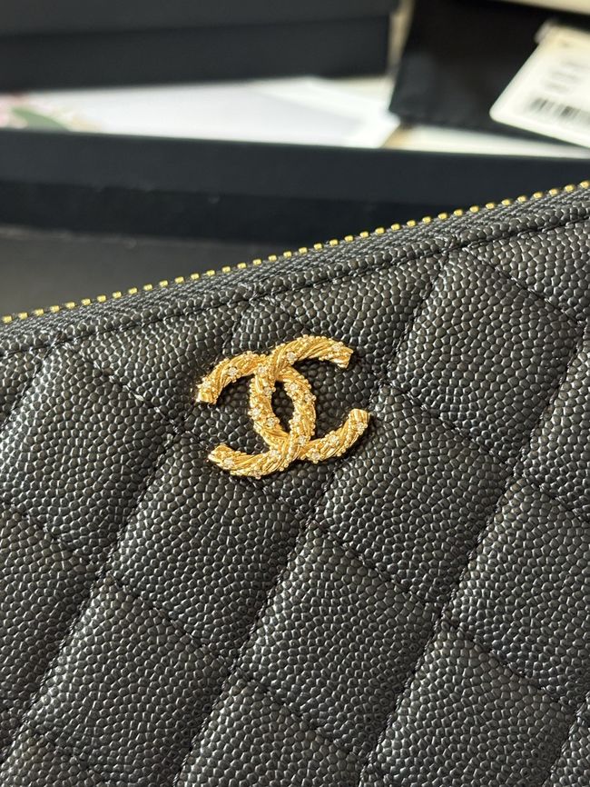 Chanel Classic Zipped Wallet AP5077 black