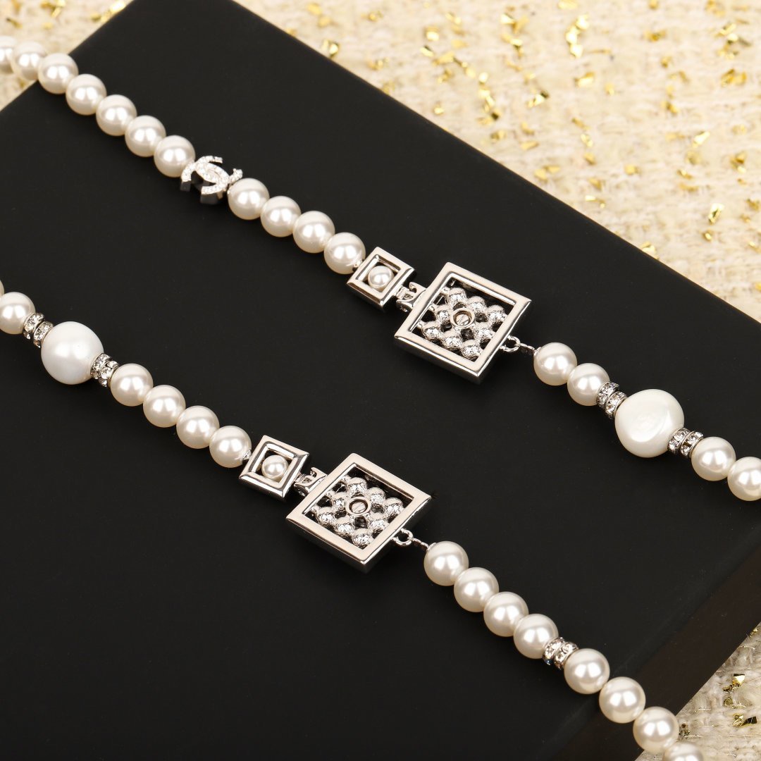 Chanel Necklace EE10022 Chanel Necklace EE10022