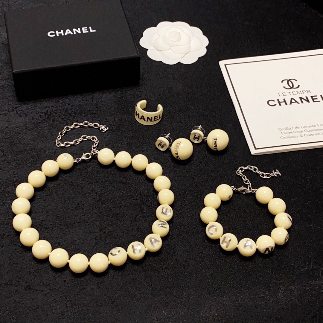 Chanel Necklace EE10027 Chanel Necklace EE10027