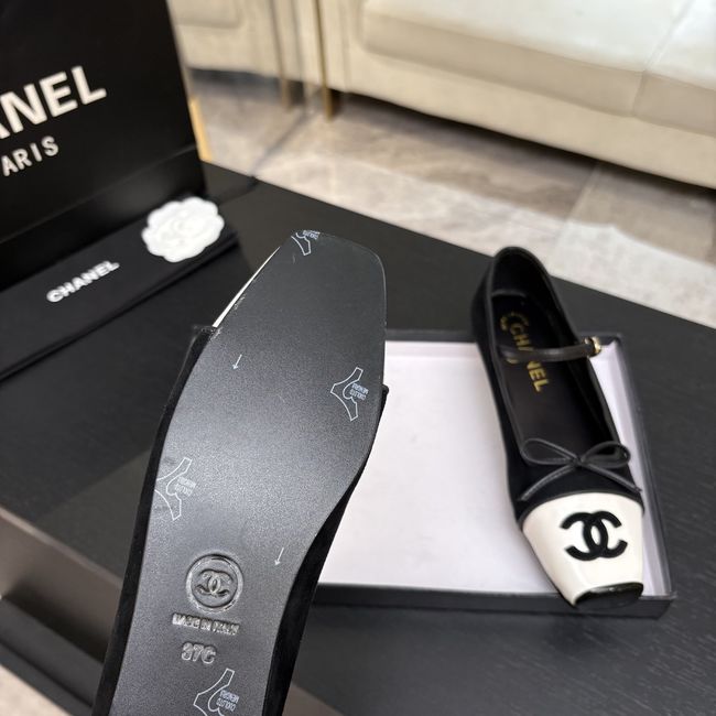 Chanel Mary Janes G47640-7