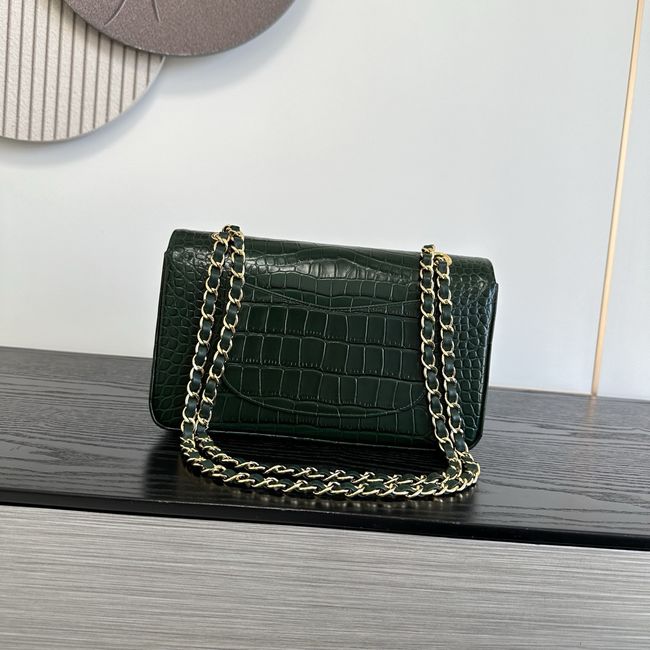 Chanel Small Flap Bag Crocodile Embossed 1112 green&gold Chanel Small Flap Bag Crocodile Embossed 1112 green&gold