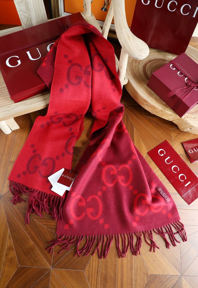 Gucci Reversible Cashmere scarf 777067-4 Gucci Reversible Cashmere scarf 777067-4